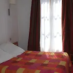 Du Champs De Mars Hotel