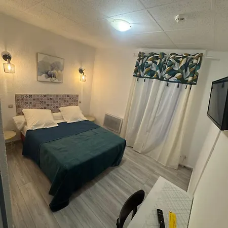Du Champs De Mars Hotel Béziers