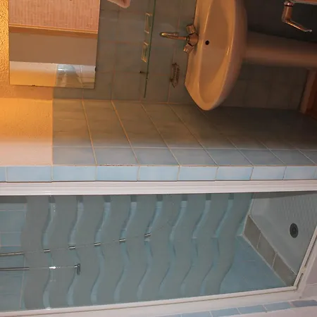 Hotel Du Champs De Mars 2*