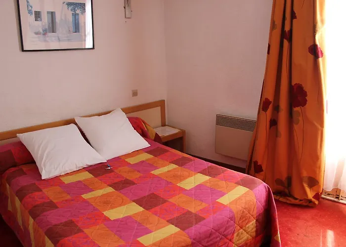 Ξενοδοχείο Du Champs De Mars Μπεζιέ