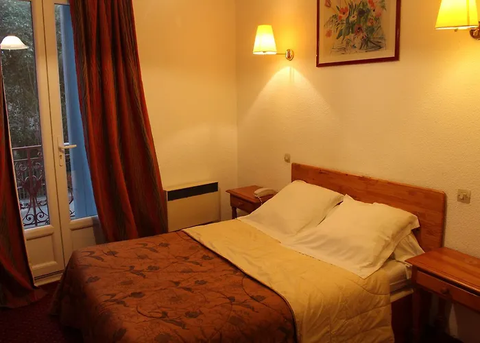 Ξενοδοχείο Du Champs De Mars 2*